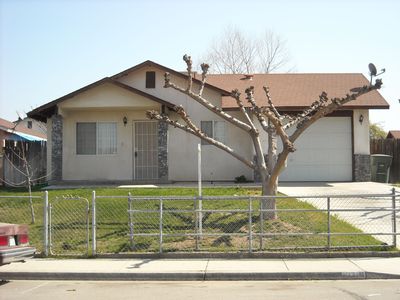 10313 San Emidio St, Lamont, CA, 93241