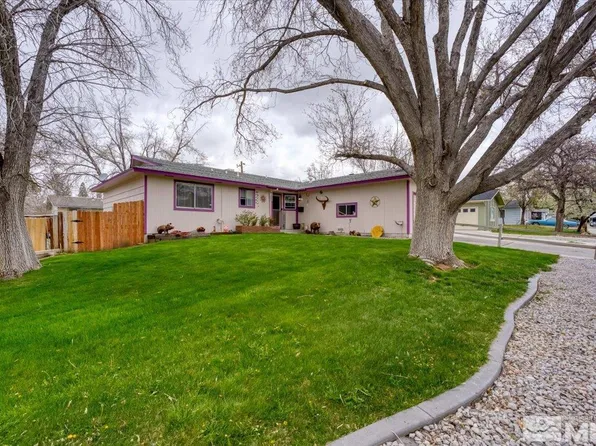 3405 Nowlin Ln, Sparks, NV 89431