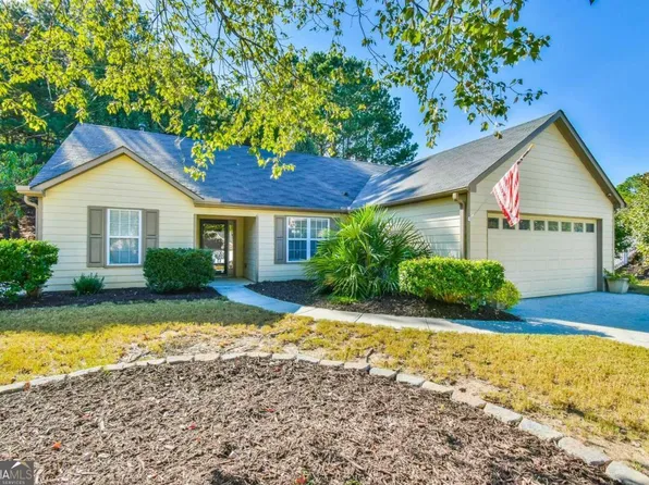 5740 River Ridge Ln, Sugar Hill, GA 30518