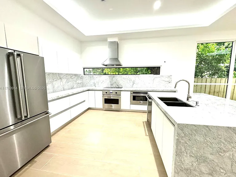 5728 NW 5th Ct #Townhouse 1 — Photo 8