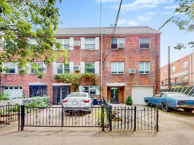 3139 73rd St, Flushing, NY, 11370