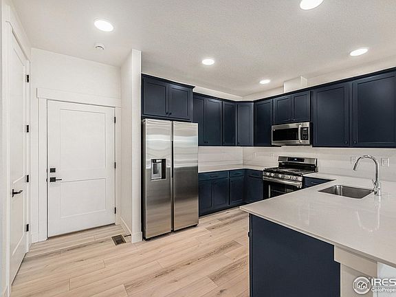 4th image of 5069 Zamara St