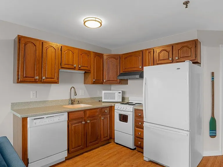 611 Ocean Blvd #3 — Photo 21