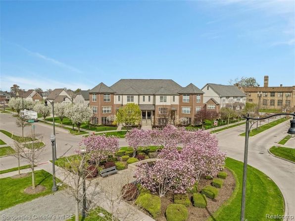 4311 Miracles Blvd #22, Detroit, MI 48201
