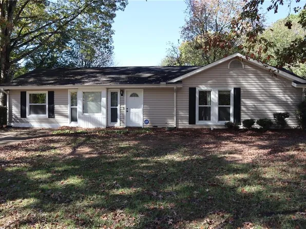 353 Hemlock Dr, Lawrenceville, GA 30046