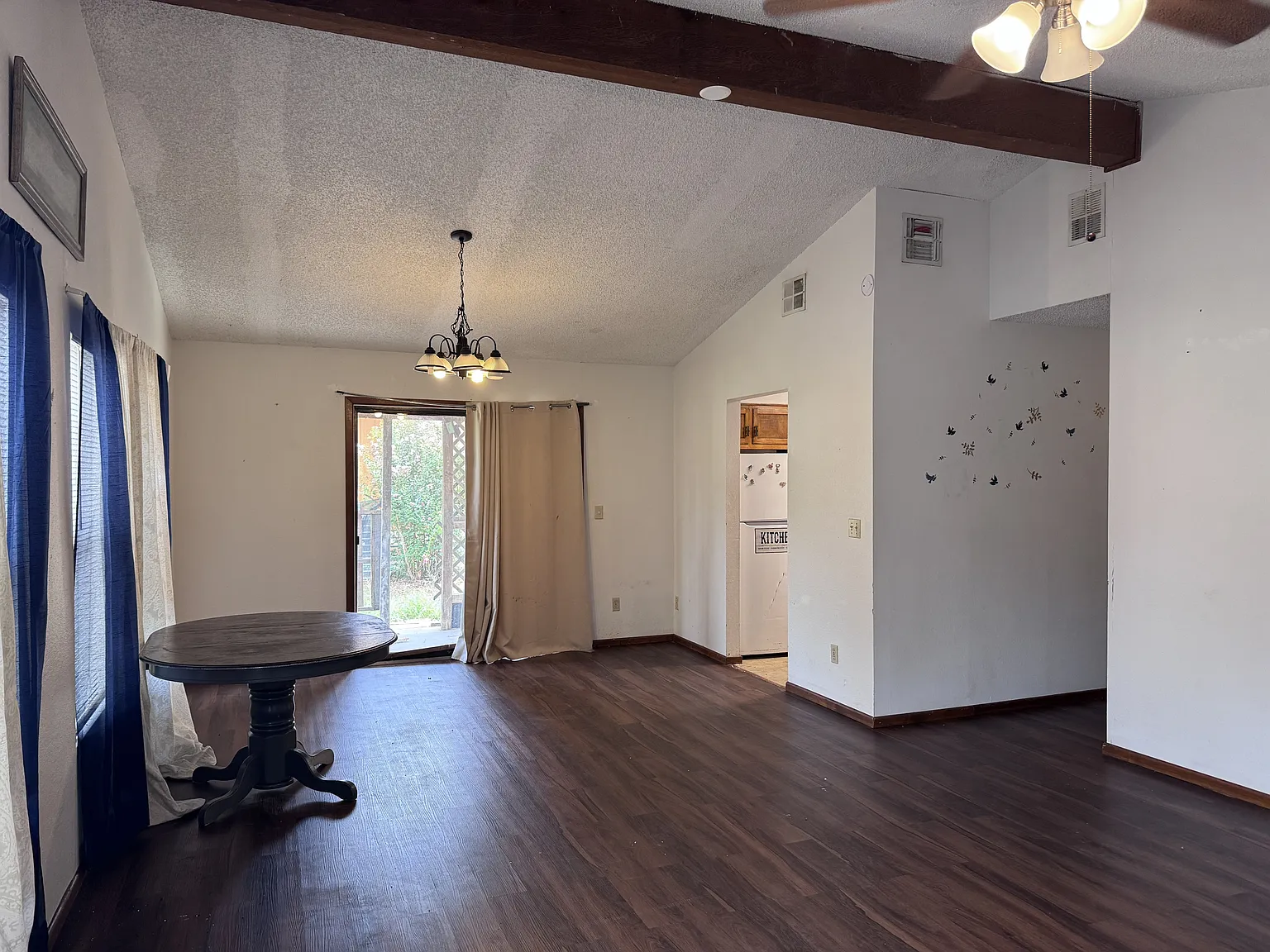 Pecan Grove Apartments - 14 — Photo 3