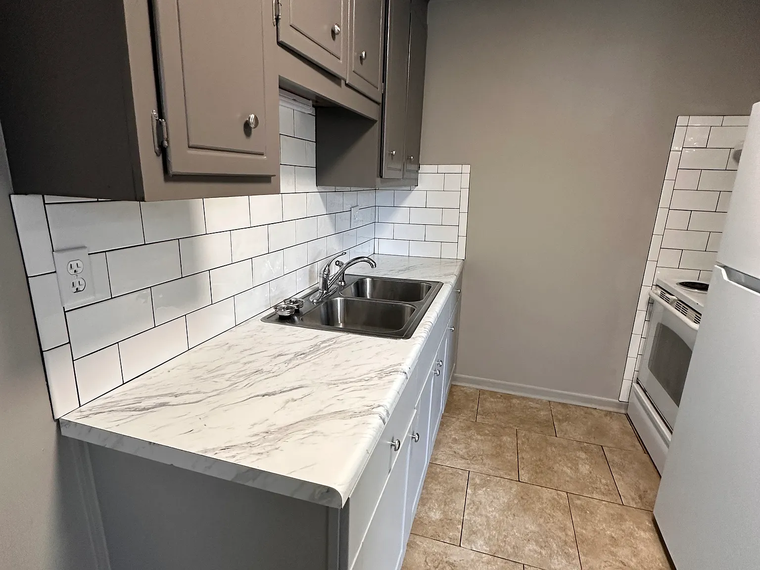 2 bed, 800 sqft, $950 — Photo 4