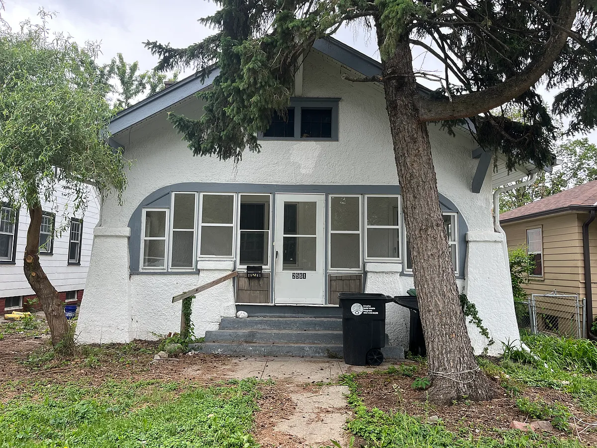 Building Photo - 2561 Bauman Ave