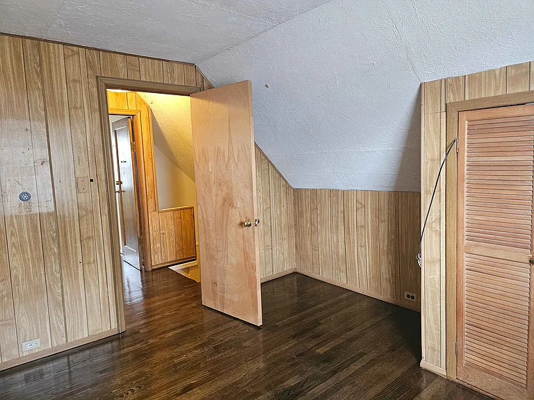303 W Hawley St — Photo 23