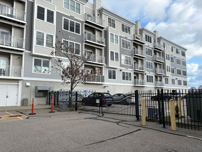 400 Bank Street APT 105, New London, CT, 06320