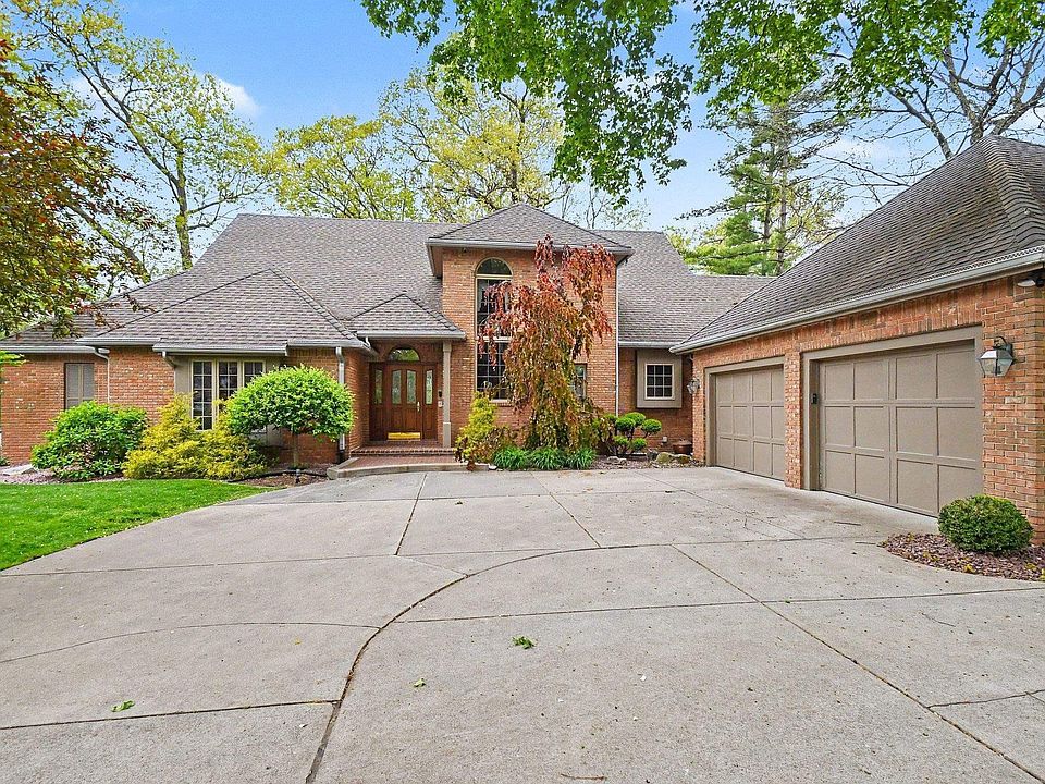 1st image of 54940 Woodhold Ct
