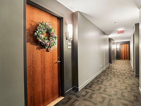 3rd image of 600 N Kingsbury St APT 1005