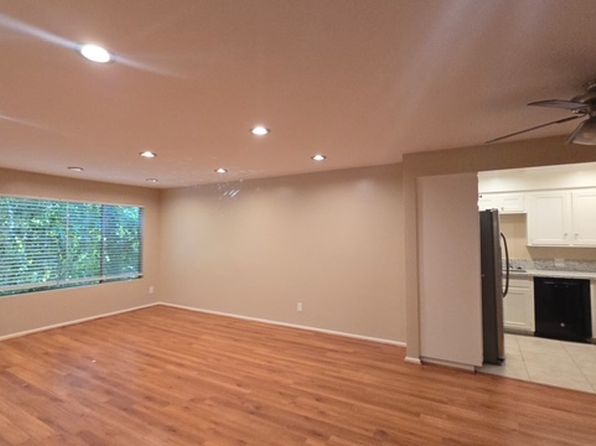 Doran Place