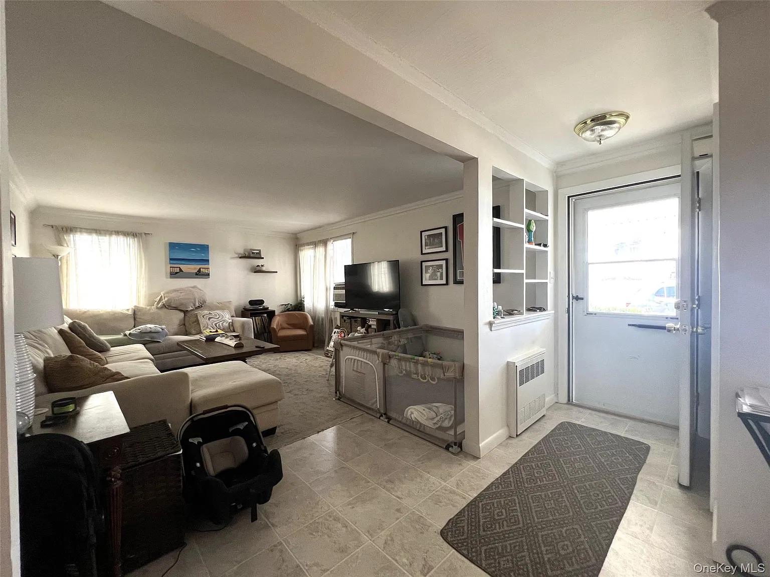 2 bed, 1.0 bath, $3,100 — Photo 2