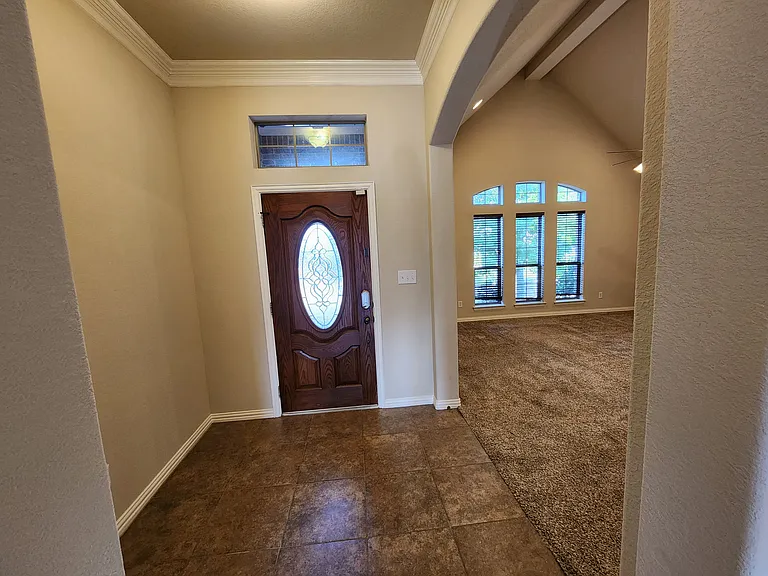 105 Winged Foot Dr — Photo 2