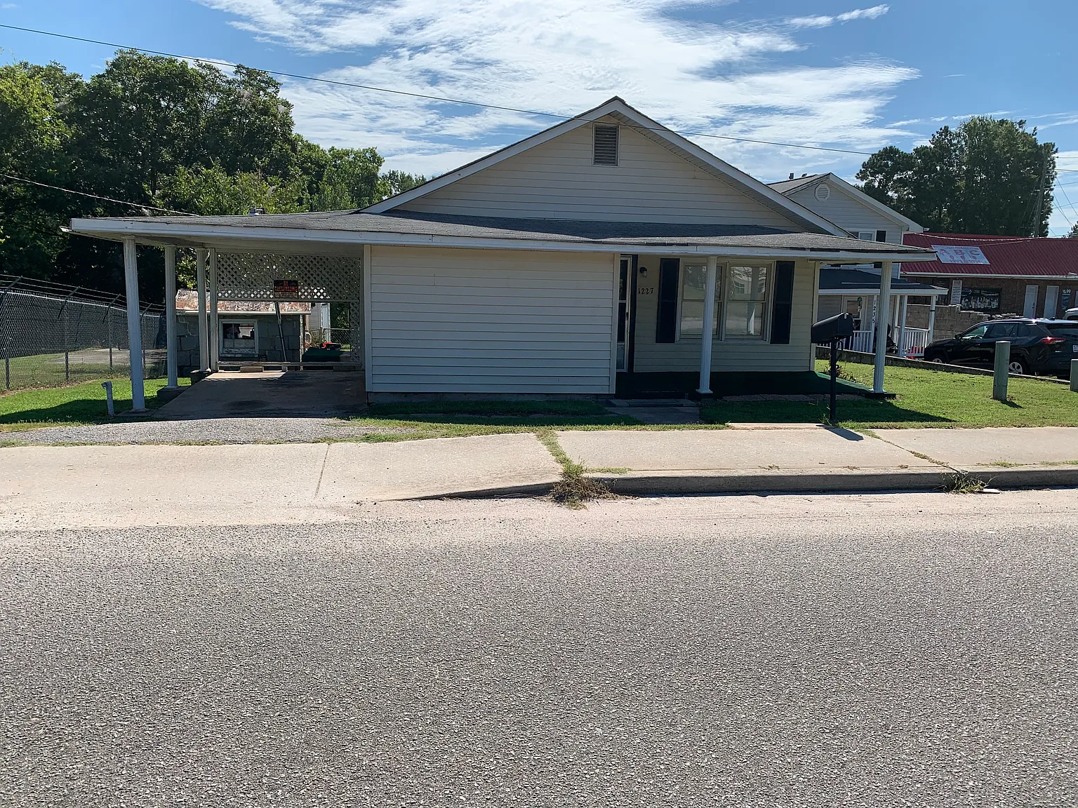 2 bed, 1200 sqft, $1,200 — Photo 1