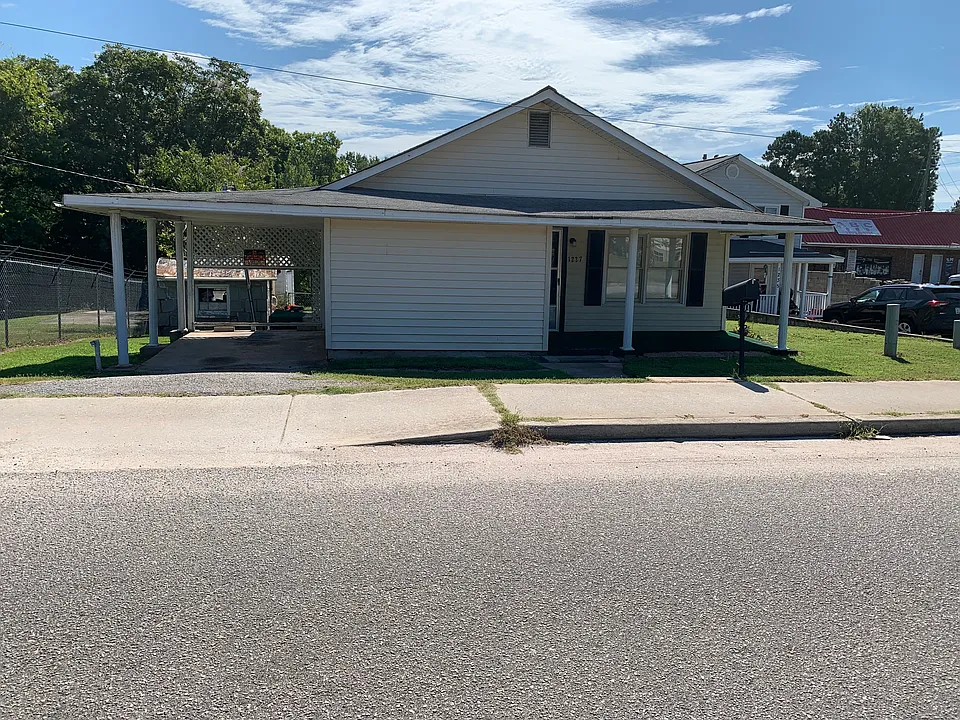 1227 State Highway 321 Byp