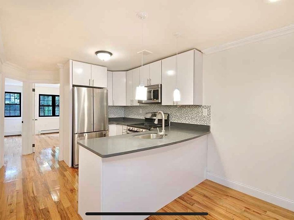1st image of 306 Sumpter St #2