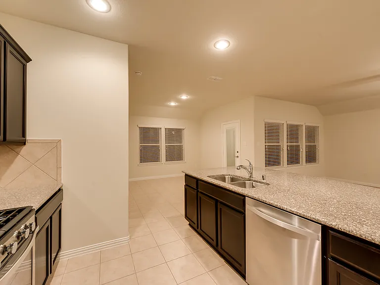 6812 Lighthouse Ln — Photo 17