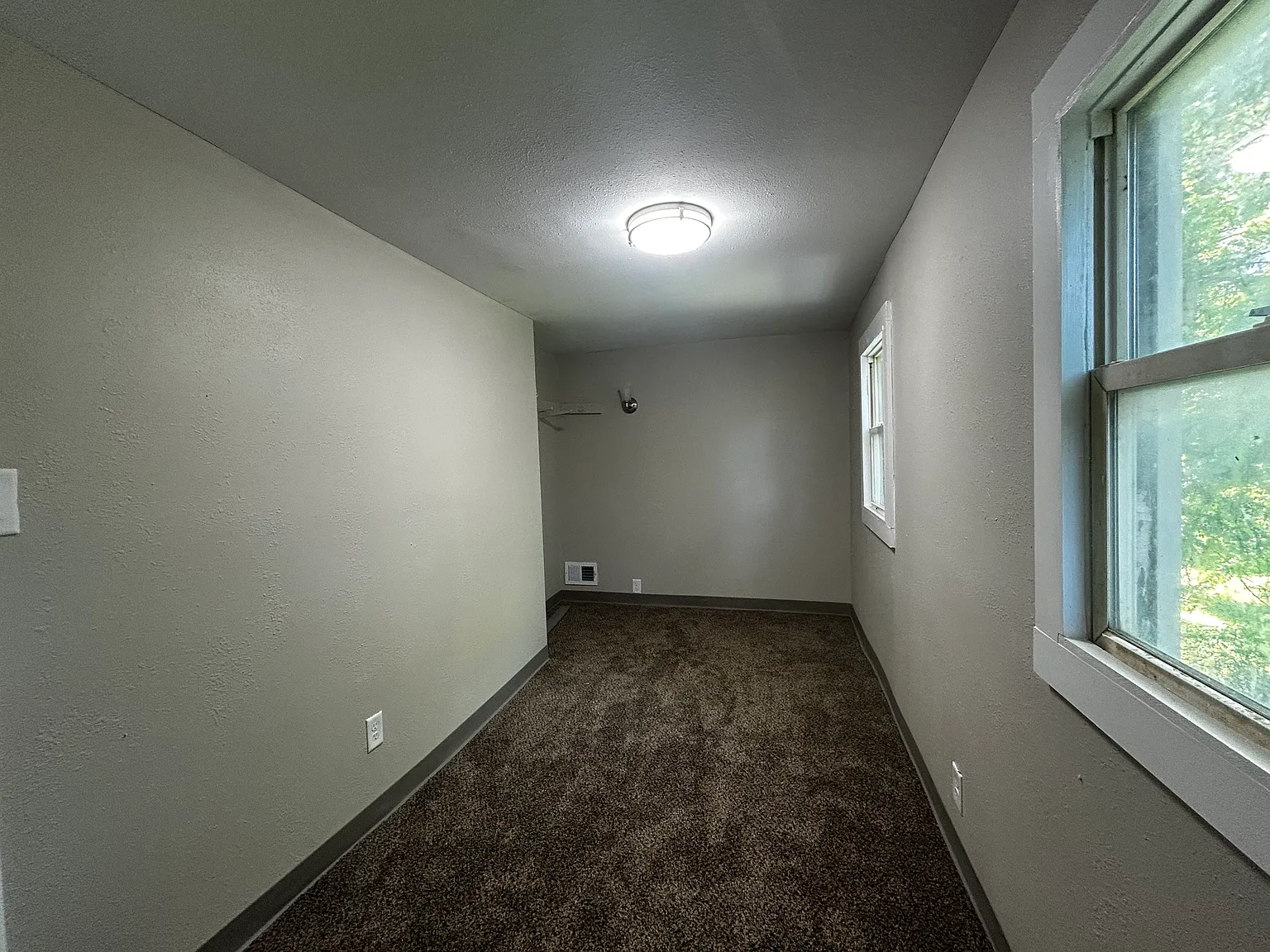 3 bed, $1,395 — Photo 4