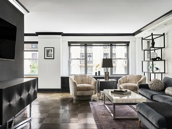 2 5th Ave APT 4O, New York, NY 10011