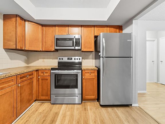 4th image of 11930 NW 33rd Street