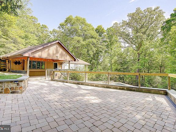 5th image of 613 Woodsmans Way