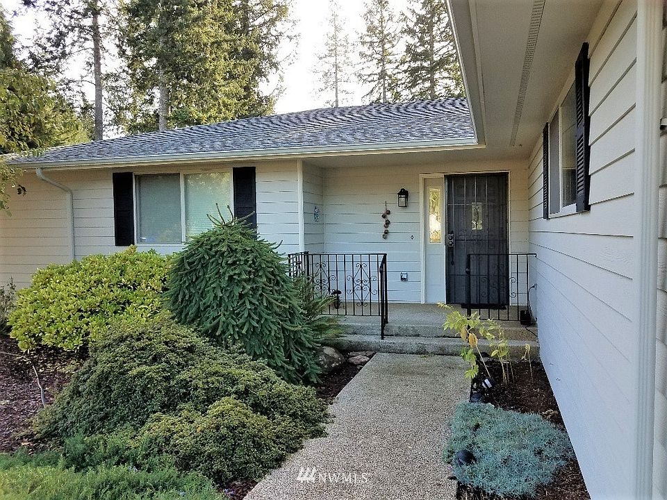 1st image of 330 E Shamrock Dr