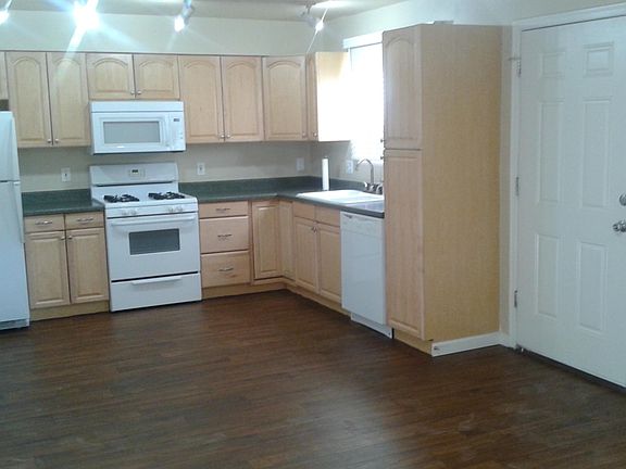 3rd image of 6536 N Central Ave APT 3