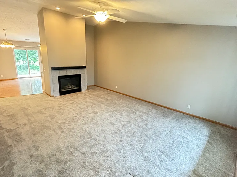 1024 Donnie Ct — Photo 3