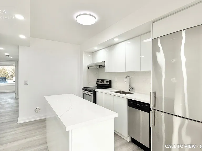 173 William Duncan Rd #6 — Photo 2