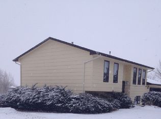 2019 N Lake Creek Rd, Casper, WY 82604