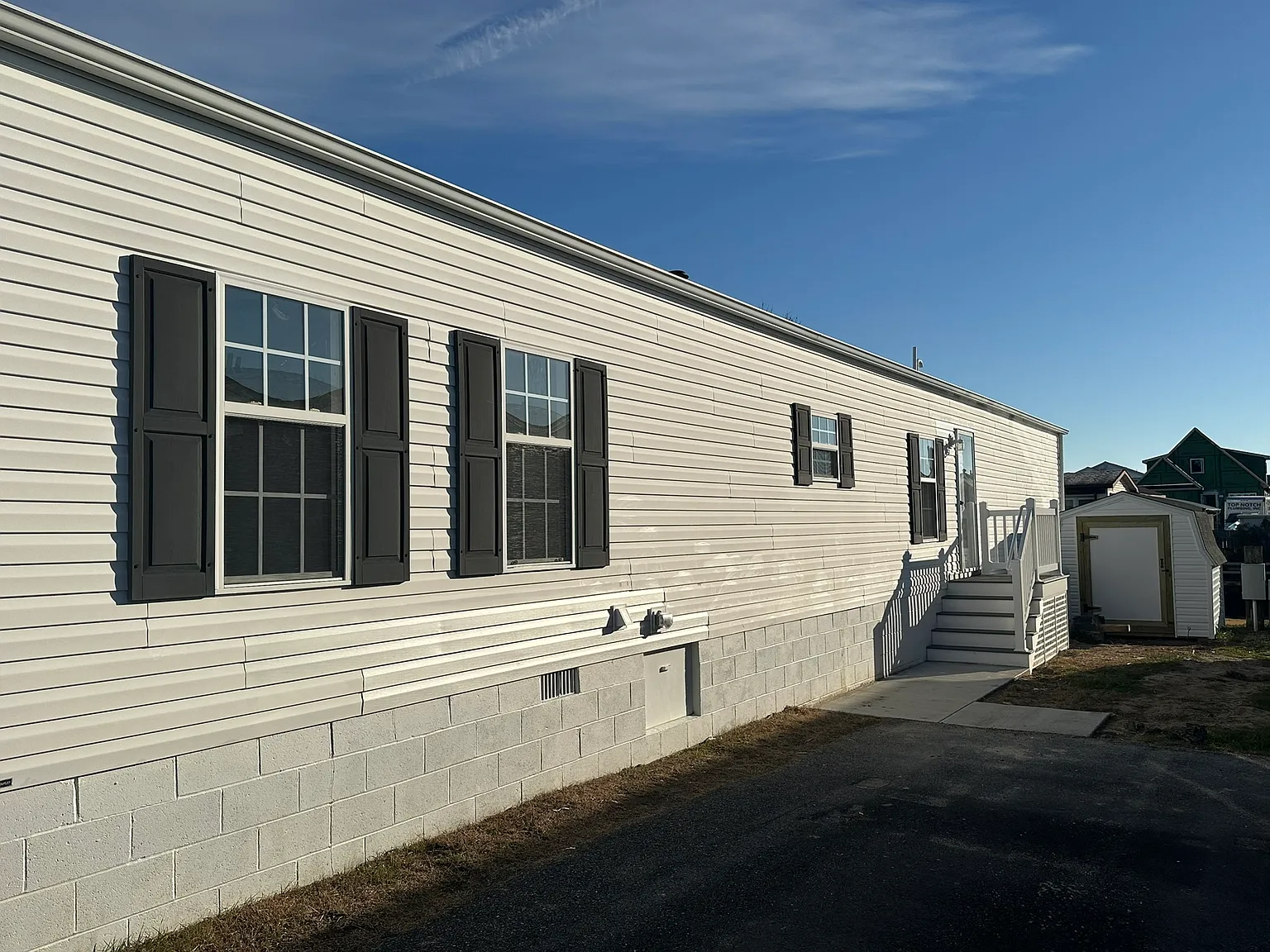 3 bed, 1184 sqft, $2,200 — Photo 4