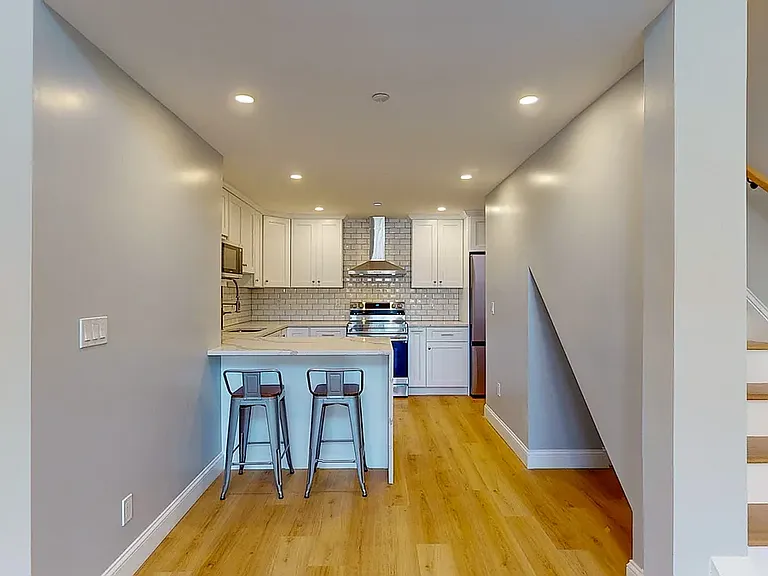 793 State St #3D — Photo 8