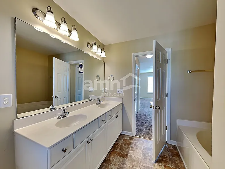 218 Spinel Ln — Photo 11