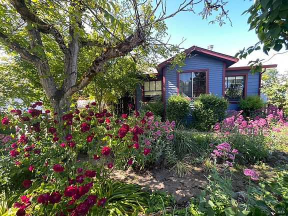 2nd image of 458 E San Francisco Avenue