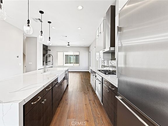 3rd image of 39 Ebb Tide Cir