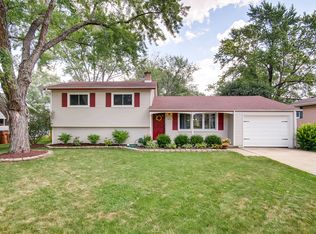 22W471 Burr Oak Dr, Glen Ellyn, IL