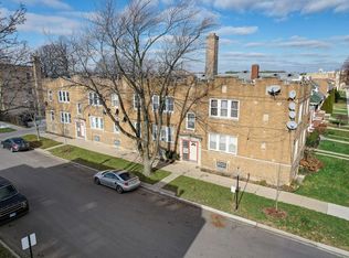 5504 W Barry Ave #2, Chicago, IL 60641