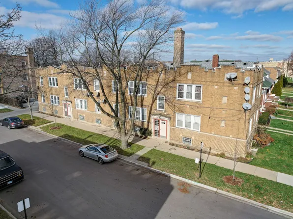 5504 W Barry Ave #2, Chicago, IL 60641