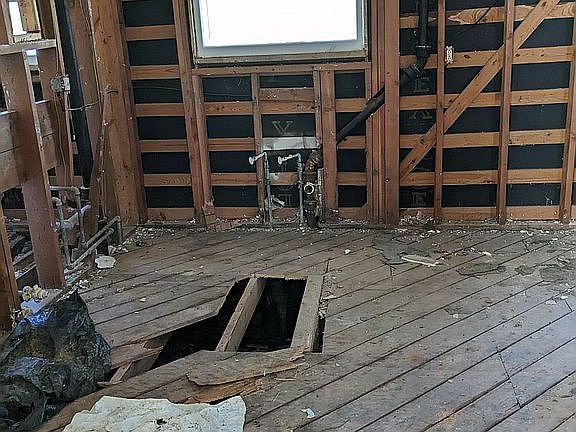3rd image of 4808 Ollie St