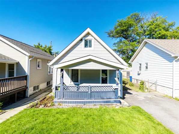 722 Randolph Ave, Windsor, ON N9B 2T8
