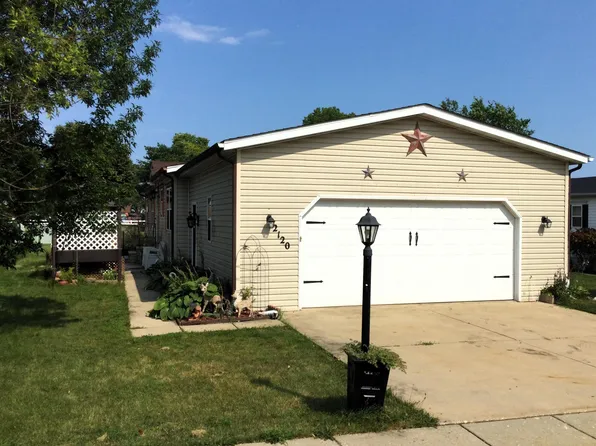 2120 Sunrise Dr, Belvidere, IL 61008