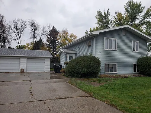 700 Great Plains Ct #UPPER LEVEL Photo 1
