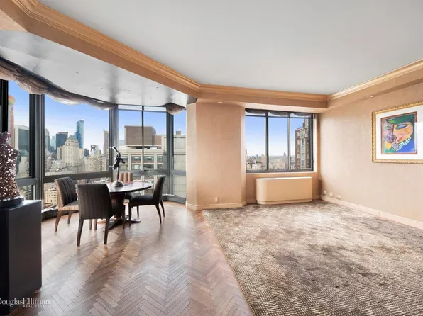 200-210 E 65th St #30W, New York, NY 10065