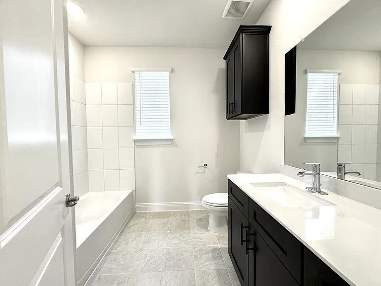 4546 Community Ct — Photo 16