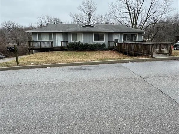 9521 W 54th St, Merriam, KS 66203