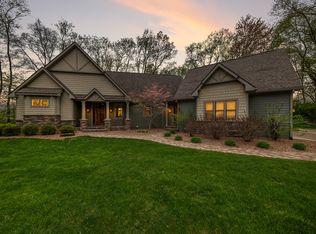 4500 Cottagewood Dr, Kalamazoo, MI 49048