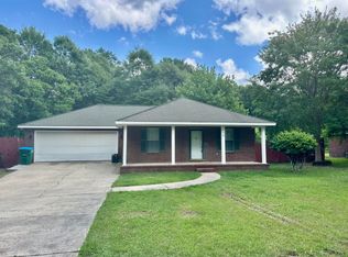 372 Leeville Rd, Petal, MS 39465