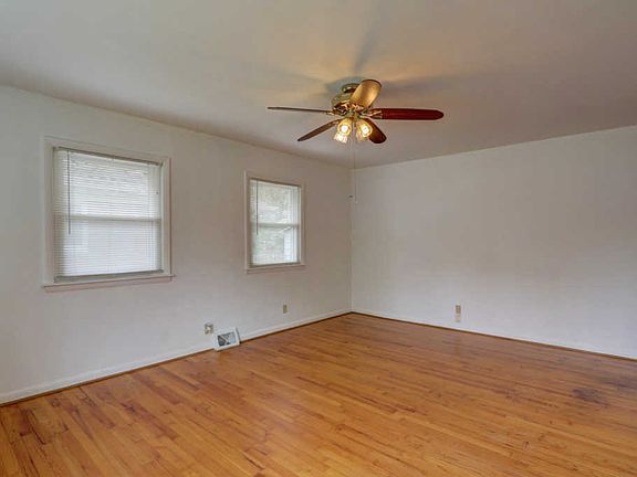 2nd image of 34 N Fairlawn Ave